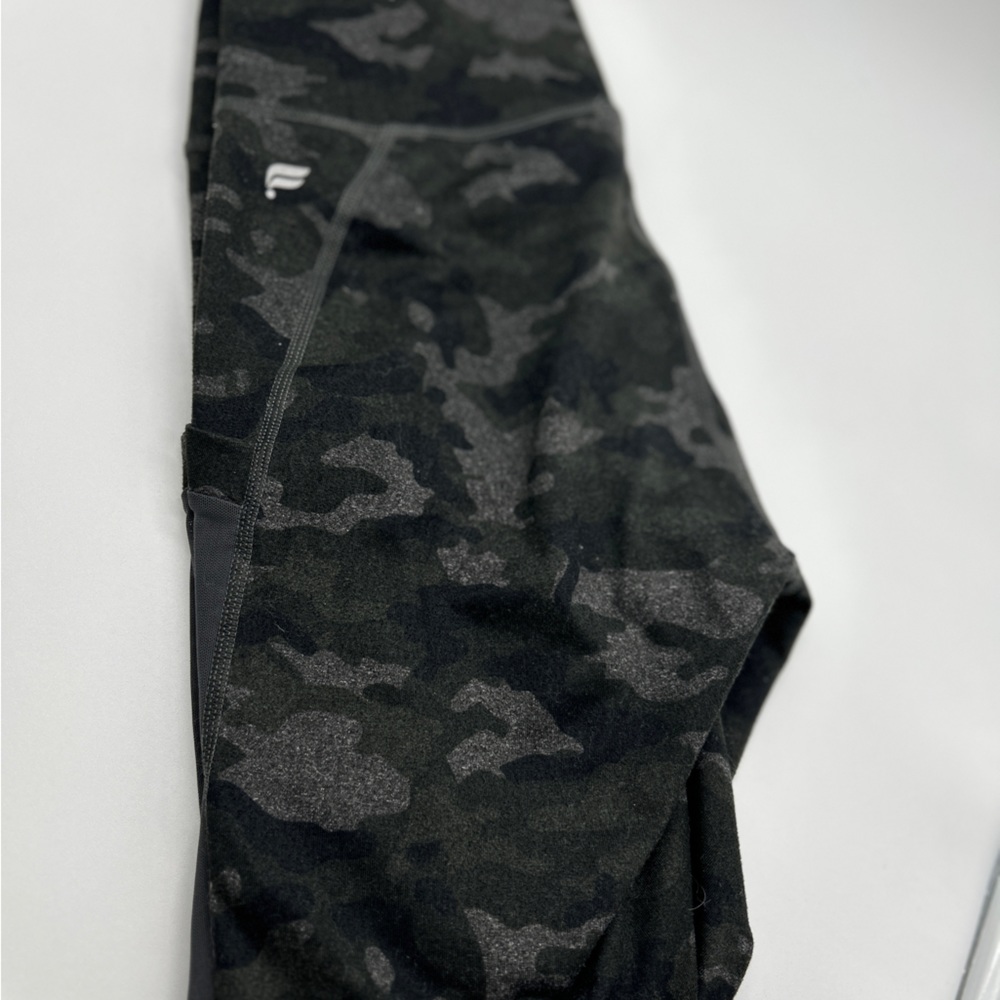 Fabletics camouflage leggings with pocket